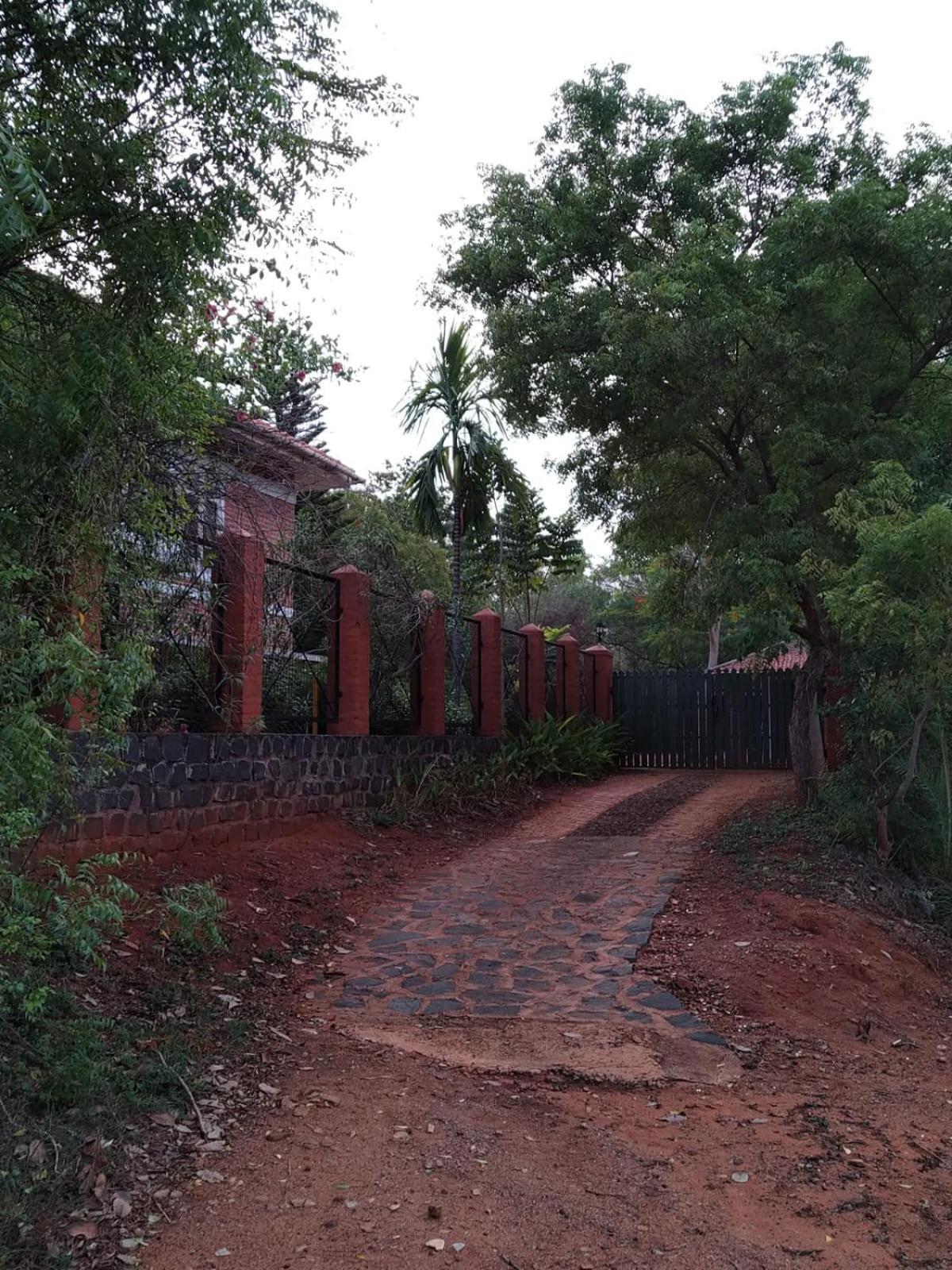 Inn Pondiville Forest Retreat Pondichéry Extérieur photo